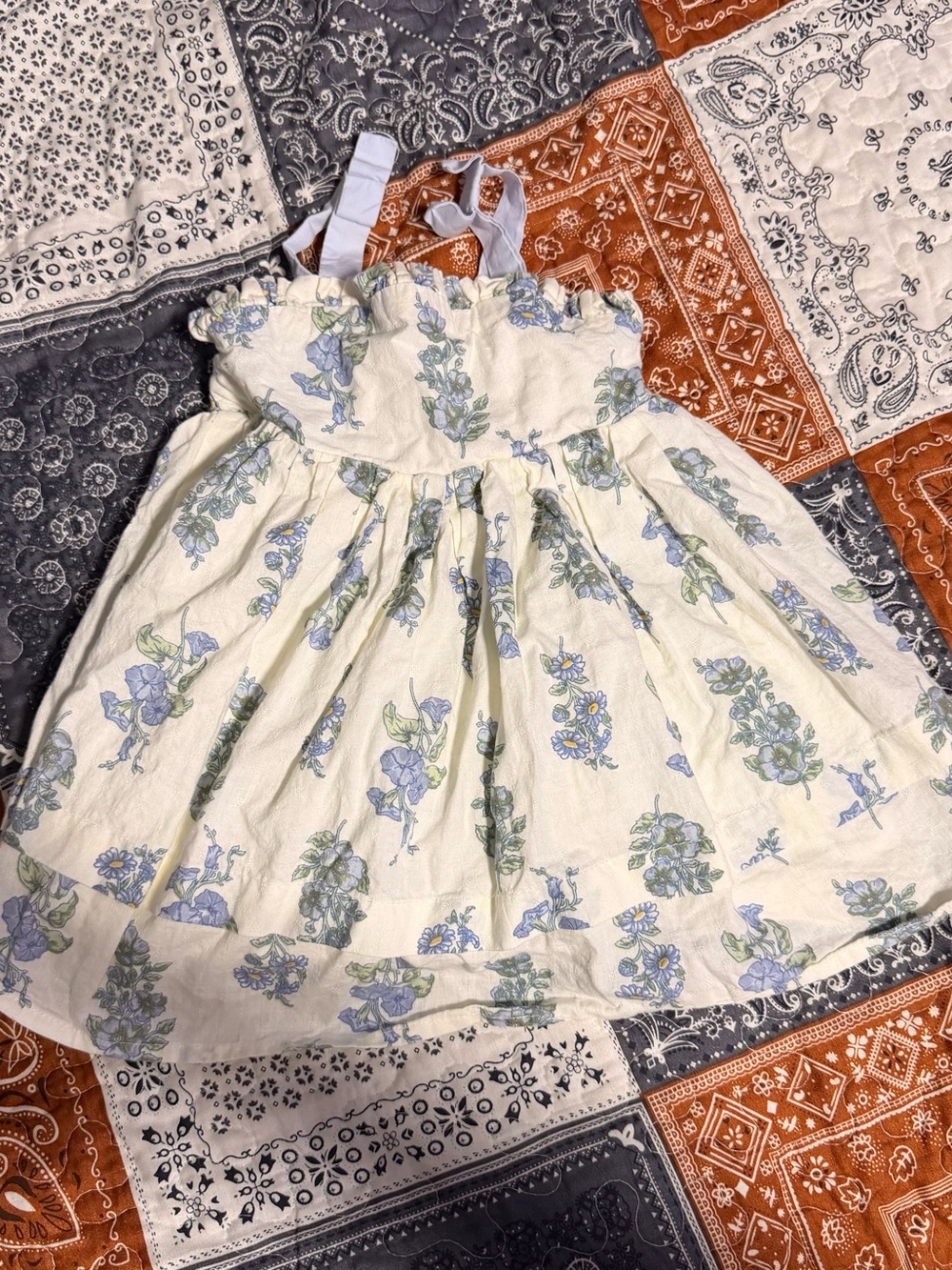 joie Baby Girls Size 18 months Floral Sleeveless Dress White with Blue Flowers